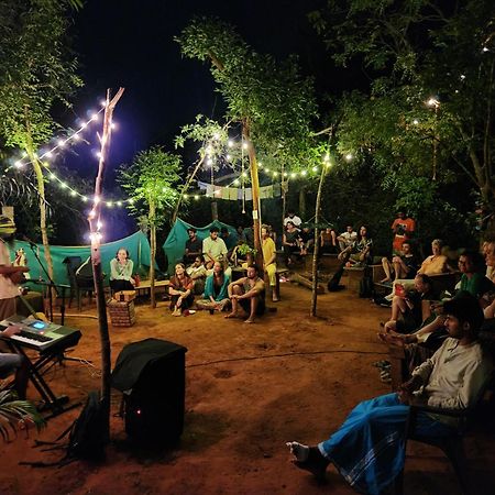 Nebula Nest Cafe & Hostel Auroville Extérieur photo