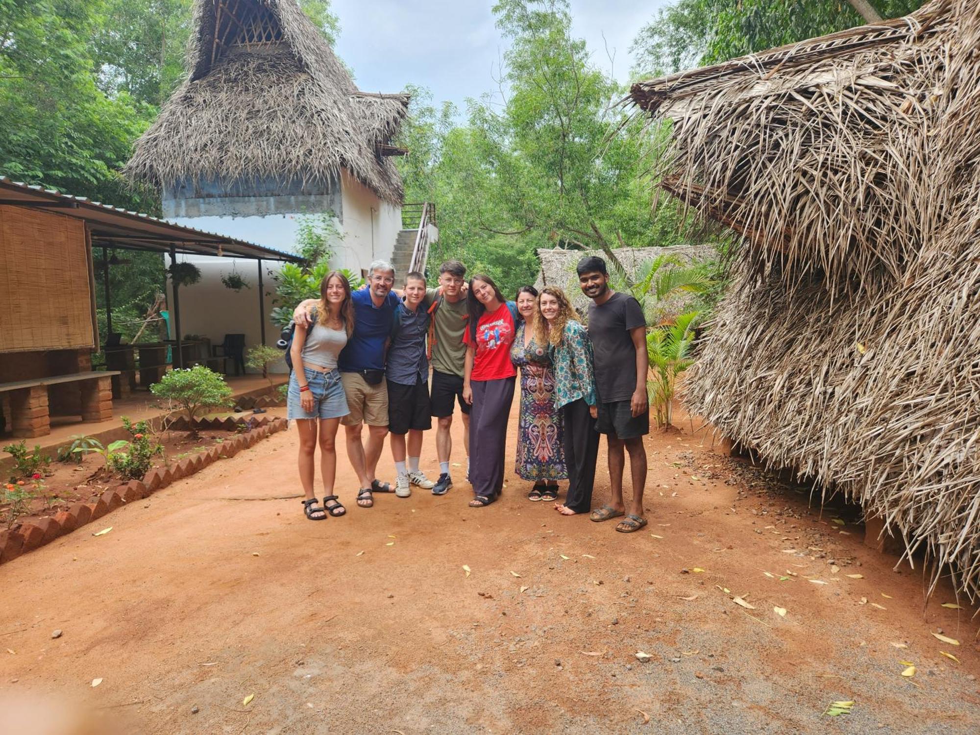Nebula Nest Cafe & Hostel Auroville Extérieur photo